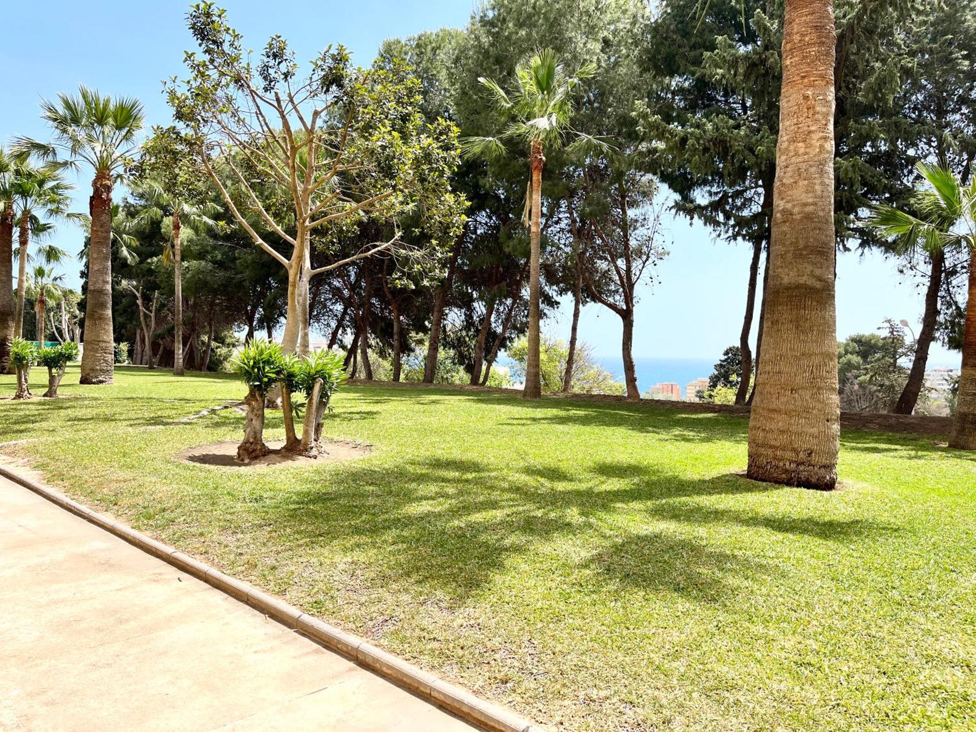 Cozy Central Studio Near The Beach Benalmádena Exteriör bild